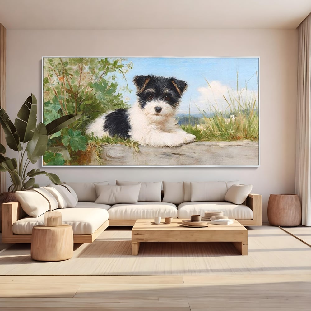 Tablou canvas cu tablou canvas cu pui de caine, in rama de aluminiu argintiu, pe perete intr-un living